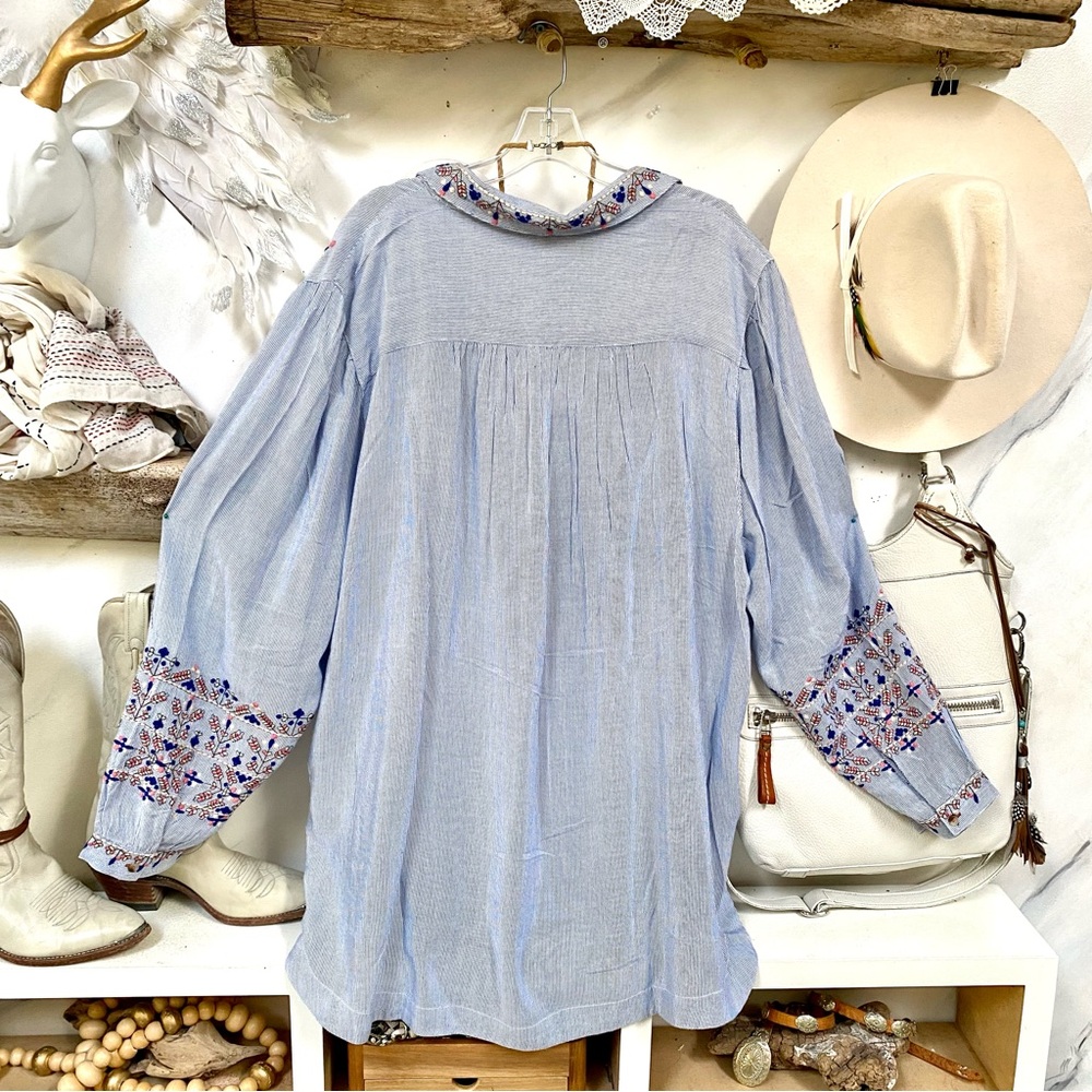 SOLD⭐️Prairie farmhouse boho embroidered tunic blouse/cover up w peasant feel - Picture 16 of 16
